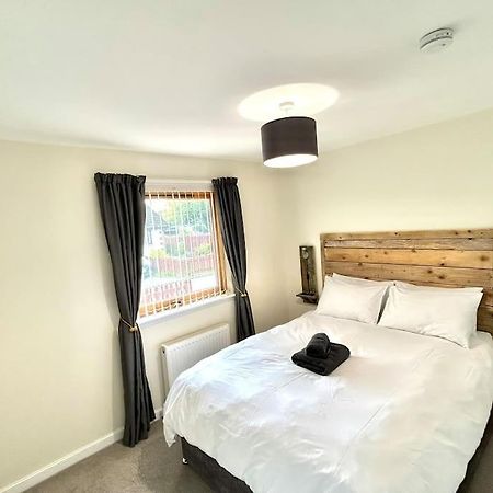 Evanton Cosy At Camden, Entire Bungalow מראה חיצוני תמונה